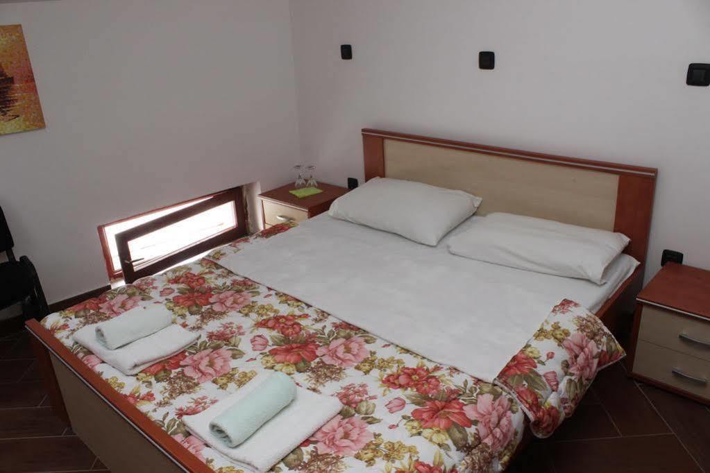 Rooms Laura Medulin Extérieur photo