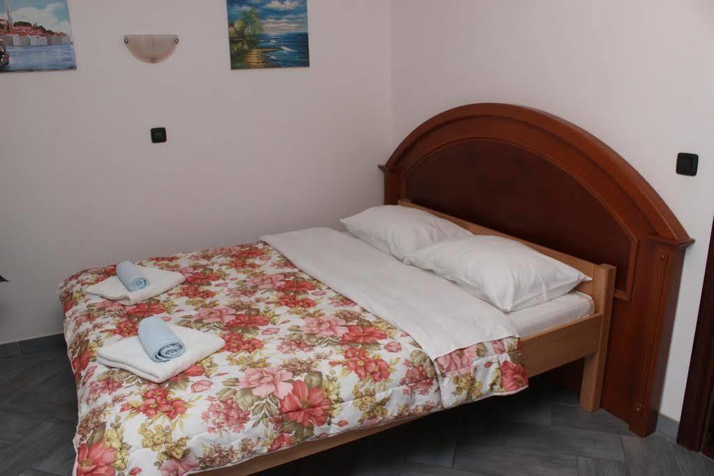 Rooms Laura Medulin Extérieur photo